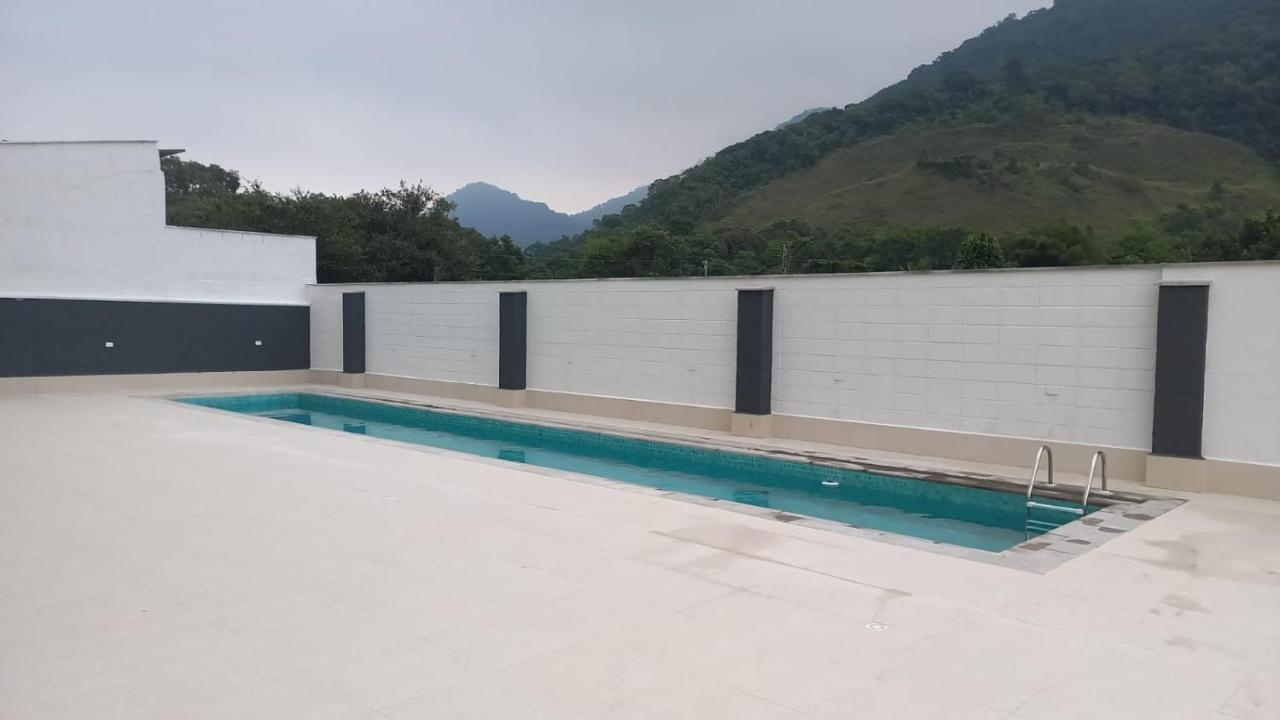 Jathy - Centro, Varanda Gourmet, Ar Condicionado, Piscina E Wi-Fi Ubatuba Kültér fotó